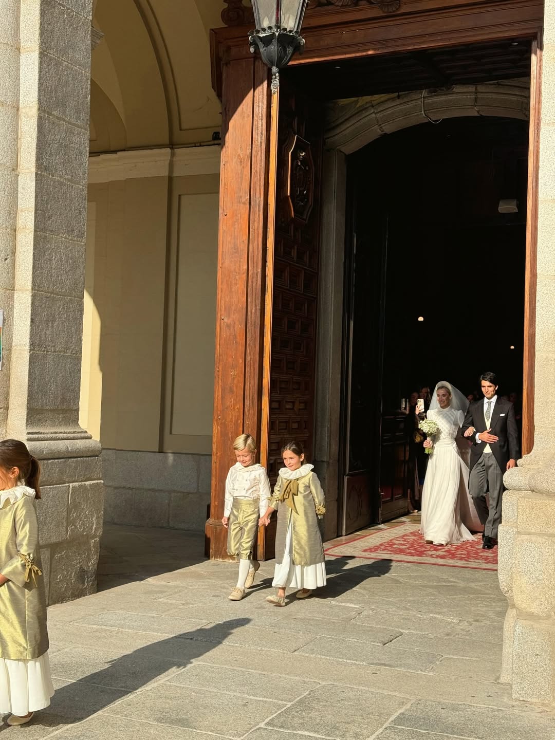 Salida de una novia VELVART